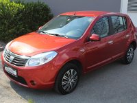Dacia Sandero 1,2 16V bei HWS || Car Center Koblach in 